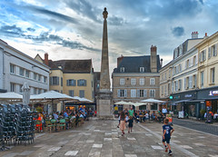 Place publique - Photo of Chartres