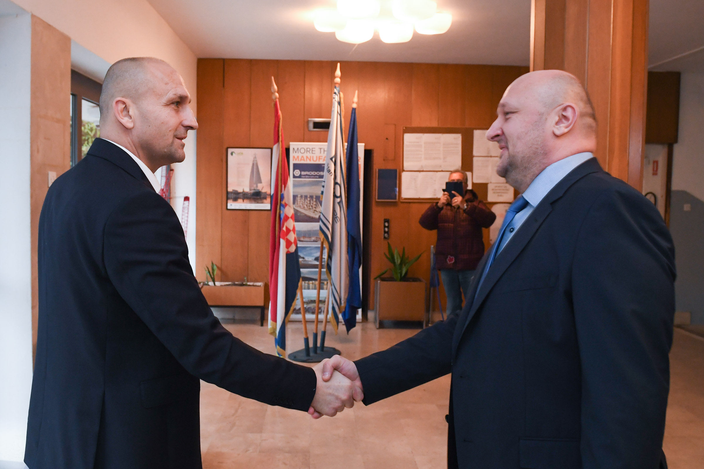 Potpredsjednik Vlade i ministar obrane Anušić u Brodosplitu