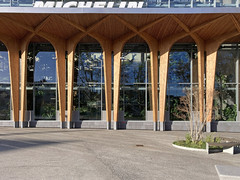 Clermont-Ferrand, place des Carmes Dechaux, siège Michelin