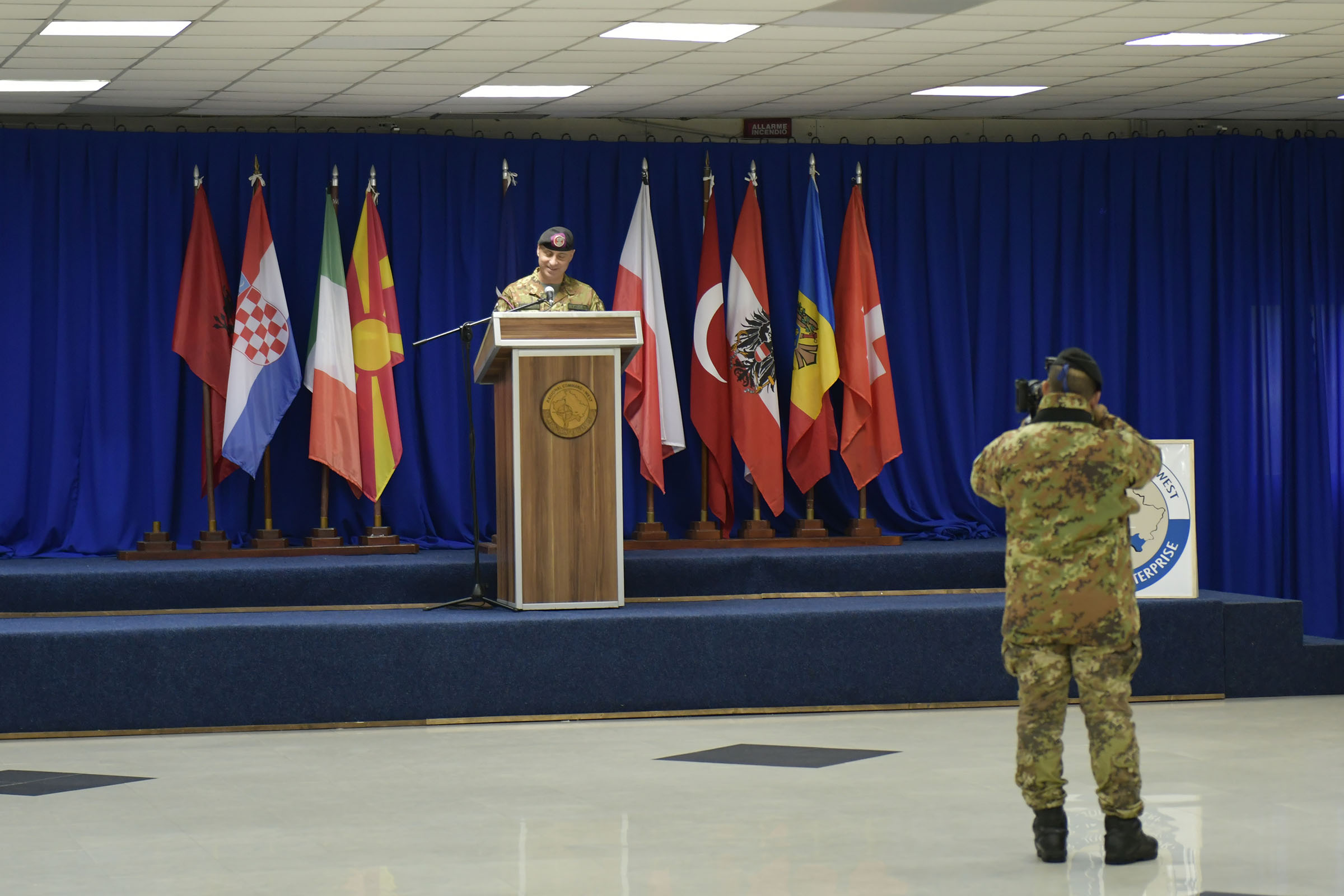 Primopredaja dužnosti zapovijedanja HRVCON-om u operaciji potpore miru KFOR