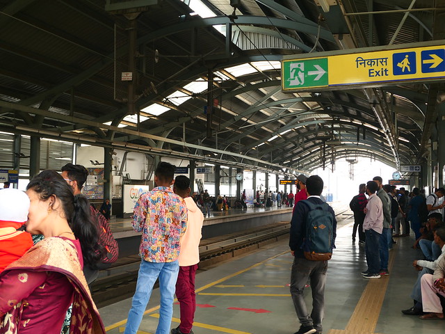Kalkaji Mandir metro station, Delhi