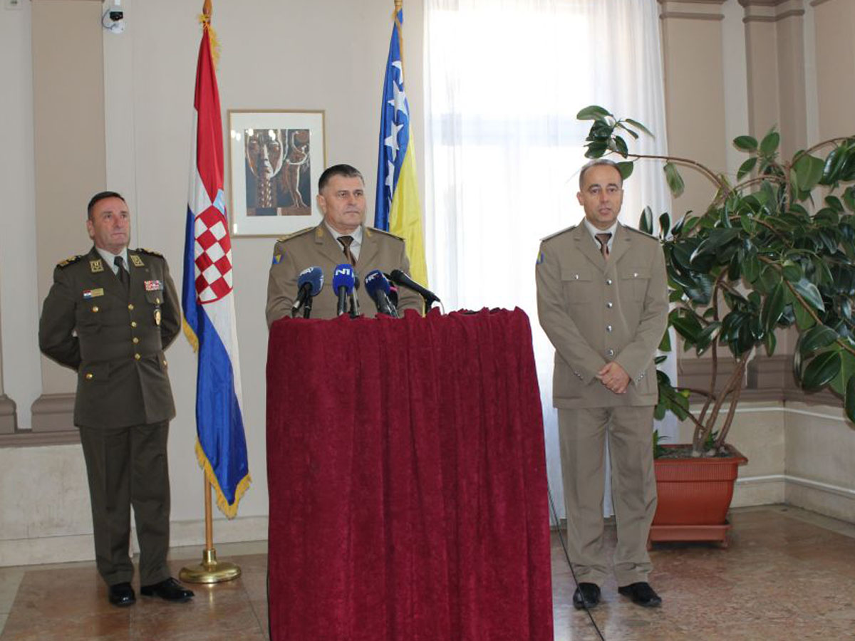 General Šundov u posjetu Oružanim snagama BiH