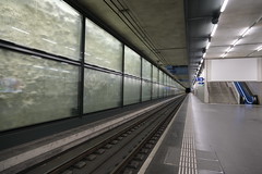 Gare CFF @ Les Eaux-Vives @ Genève - Photo of Nangy