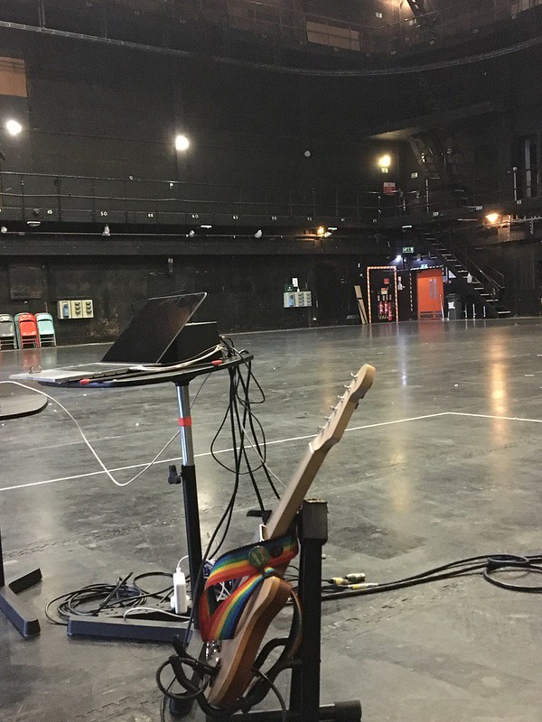 Wembeeeerley Gig rehearsals &amp; Backstage