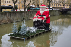 Santa Claus on the Moselle - Photo of Ars-sur-Moselle