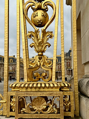 Outside Looking In - Versailles - Photo of Toussus-le-Noble