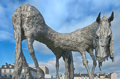 Sculpture - Photo of Noyal-Châtillon-sur-Seiche