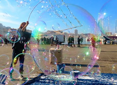 Bright bubbles creator at Vieux Port in Marseille