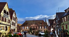 Bergheim, Pl. du Dr. Pierre Walter and town hall, Alsace, France