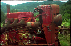 Le vieux tracteur - Photo of Lalouvesc