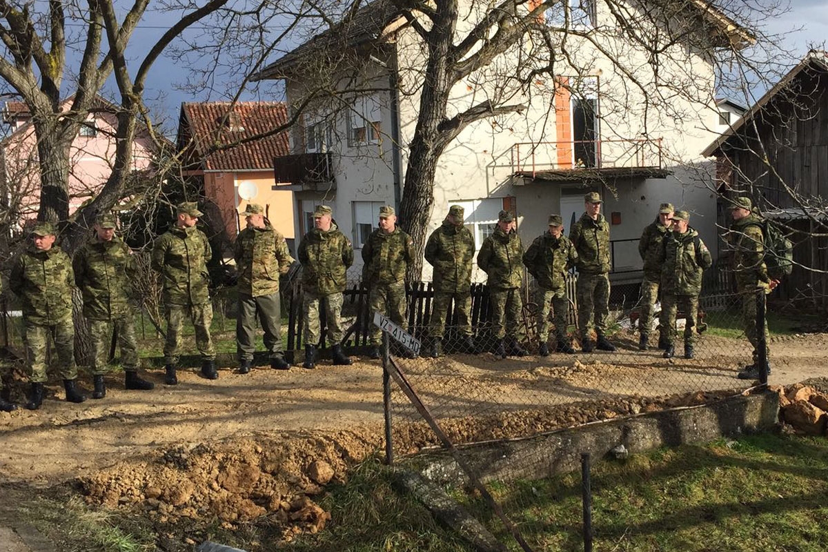 Hrvatska vojska upućena u pomoć u obrani od poplava u okolici Karlovca