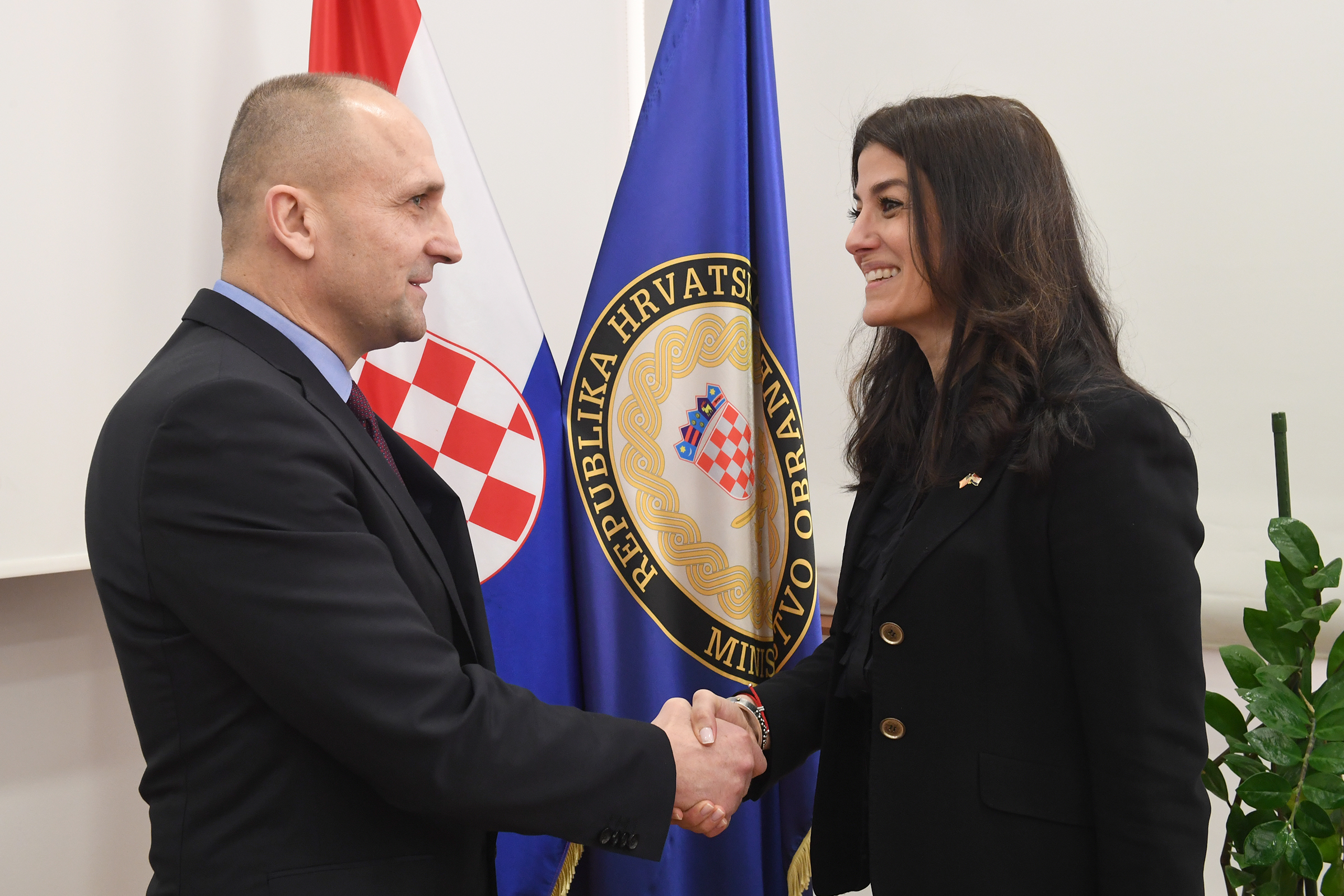 Sastanak ministra Anušića s veleposlanicom Sjedinjenih Američkih Država Nathalie Rayes