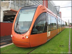 Alstom Citadis 302 – Setram (Société d-Économie Mixte des TRansports en commun de l-Agglomération Mancelle) n°1010 (24 heures du Mans) - Photo of Lavardin