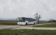 Mercedes-Benz Intouro n°K552 de la CTBR passant à Blaesheim, peu après le silo et s'apprêtant à rentrer dans le village