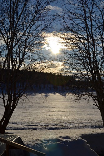 Kaunis auringonpaiste Koukunjoella, IKs Kuukausi kilpailu