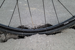 Large asphalt crack - Photo of Rodemack
