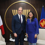 Deputy Secretary-General of ASEAN receives Ambassador of French Republic to ASEAN