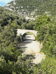 Dry tributary of the Herault River, South of France - Photo of Le Vigan