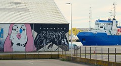 Graffiti port de La Pallice, La Rochelle - Photo of Sainte-Marie-de-Ré