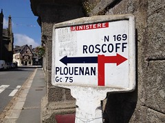 Poteau Roscoff - Photo of Plougoulm