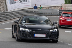 Audi R8 V10 Plus - Photo of Blausasc