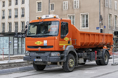 Renault 270 DCI - Photo of Cerville