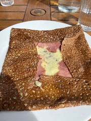 galette breton / buckwheat crepe - Photo of Pontarmé