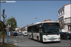 Iveco Bus Crossway LE – Transdev Royan Atlantique / Cara’Bus n°1402 - Photo of Semussac