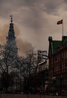 Today, one of Denmark's most beautiful Renaissance buildings was destroyed by fire. The 400-year-old Stock exchange building was in flames at seven o'clock this morning and it is still burning close to midnight.