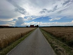Big threatening skies, Sundhoffen - Photo of Dessenheim