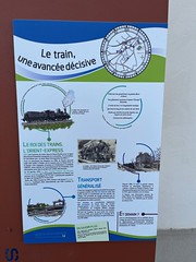 Sign at Frasne about trains being an advance