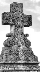 Kruisvormige grafsteen