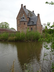 Château des Comtes de Mouscron (XIVème siècle)