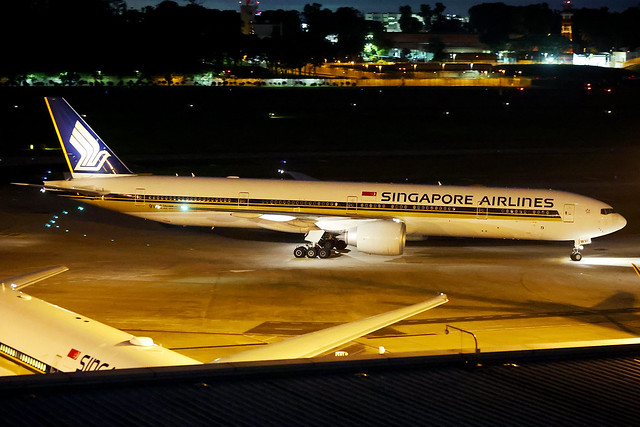 Singapore Airlines | Boeing 777-300ER | 9V-SWW | Singapore Changi