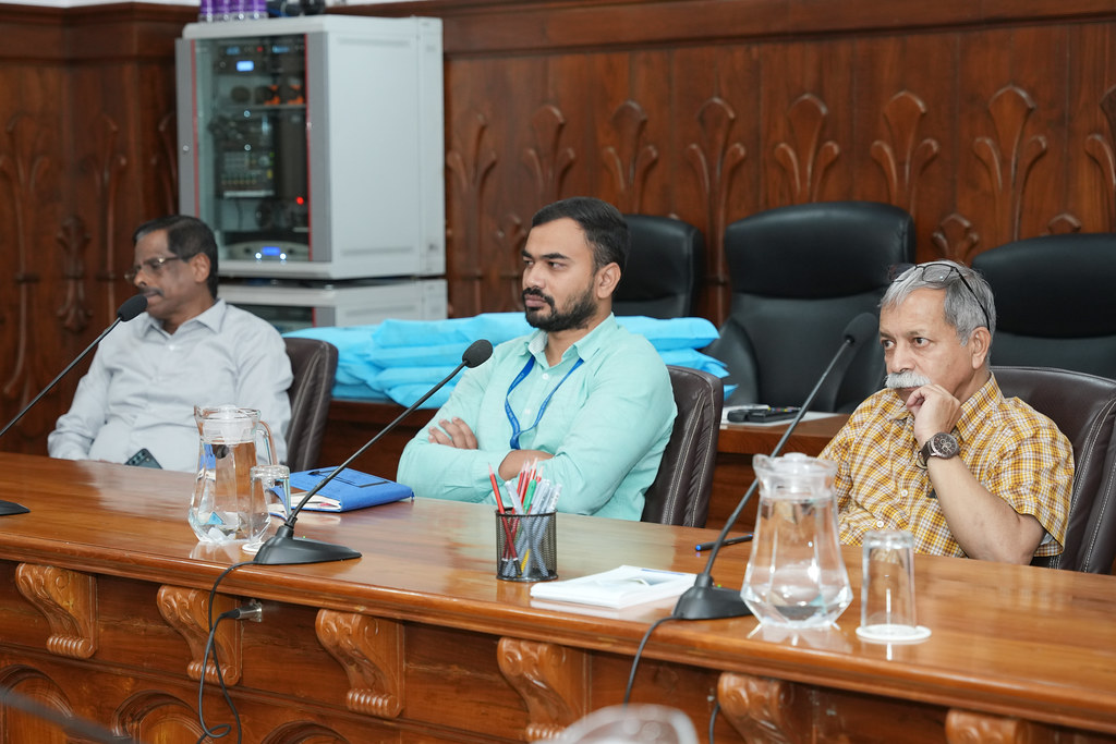 Congratulating to the Distinguished Scientists