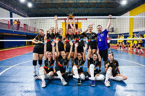 Final do Campeonato Metropolitano Escolar 2024 de Voleibol Feminino Sub-14 (Série Ouro). Colégio Santo Antônio x Colégio Magnum Agostiniano. 28 de novembro. Local: Colégio Santo Antônio. Fotos (crédito): Tiago Ciccarini.