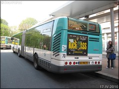 Irisbus Citélis 18 – RATP (Régie Autonome des Transports Parisiens) / STIF (Syndicat des Transports d'Île-de-France) n°1832