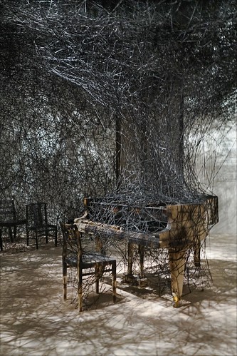 Exposition Chiharu Shiota (Grand Palais, Paris)