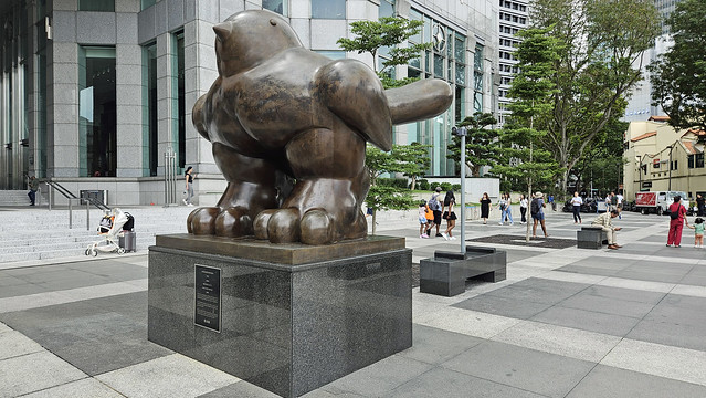 Bird by Fernando Botero in front of UOB Plaza, Singapore