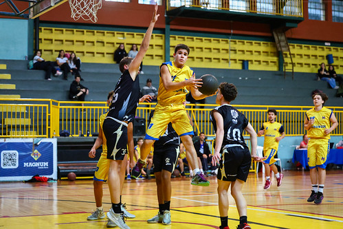 Campeonato Metropolitano Escolar 2025 de Basquete Masculino Sub-17. Jogo entre as equipes do Colégio Magnum Agostiniano e do Colégio Tiradentes da Polícia Militar de Minas Gerais - Unidade Argentino Madeira. Local: Colégio Magnum Agostiniano. 8 de julho. Fotos (crédito): Tiago Ciccarini.